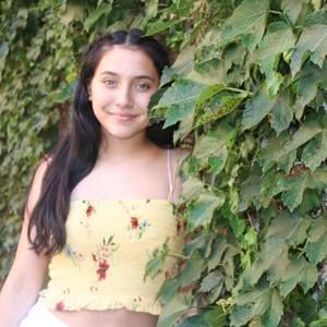 Meet your Posher, Andrea